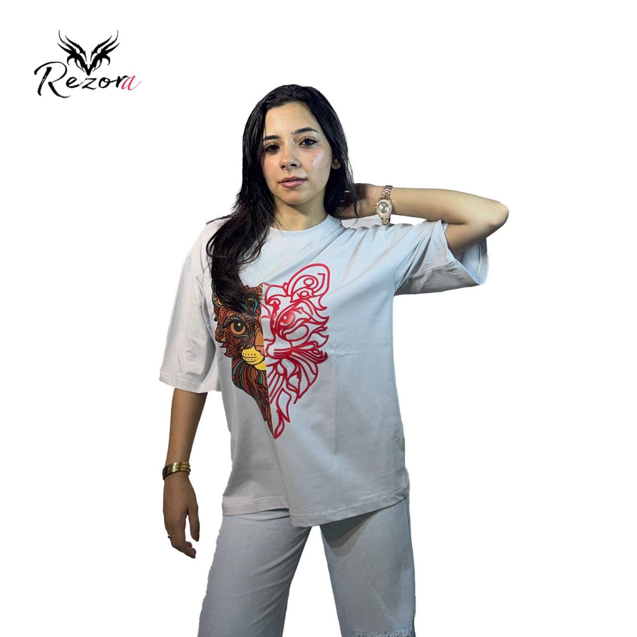 Oversize T-shirt – Model CAT