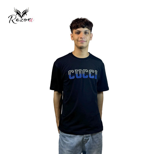 Oversize T-shirt – Model