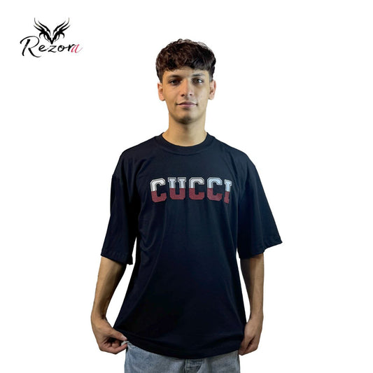 Oversize T-shirt – Model